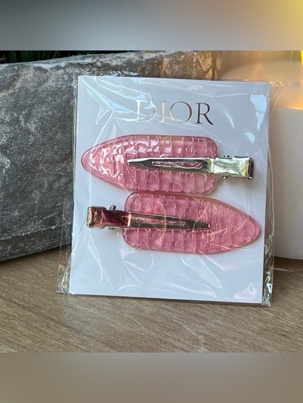 DIOR PINK Barrettes No-Bend Hair Clips (ONE PAIR)
🆕